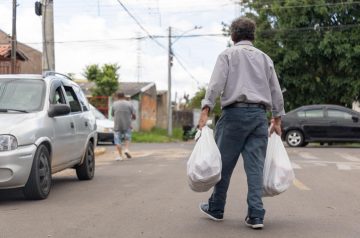 Secretaria da Assistência Social retomará entregas de cestas básicas a idosos em diversos pontos da cidade